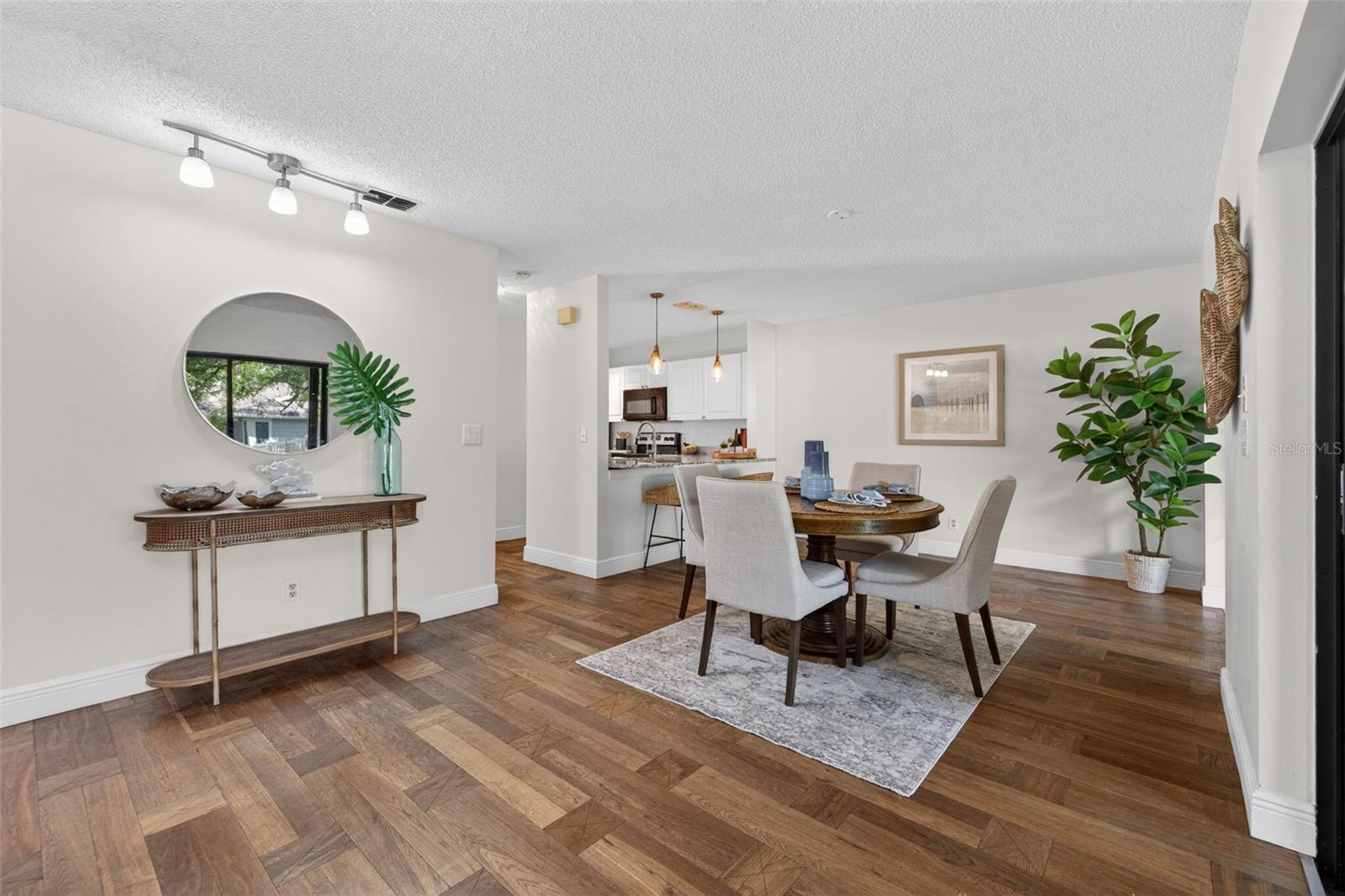 Image 11 of 46 For 713 Caya Costa Court Ne