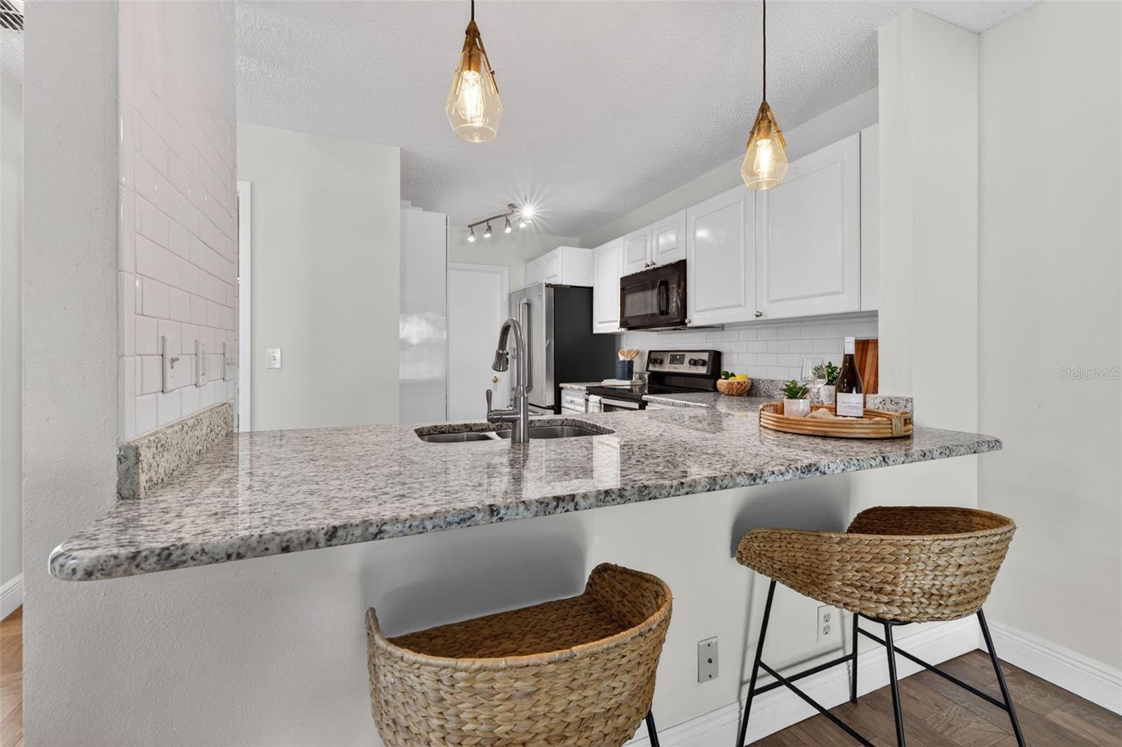 Image 13 of 46 For 713 Caya Costa Court Ne