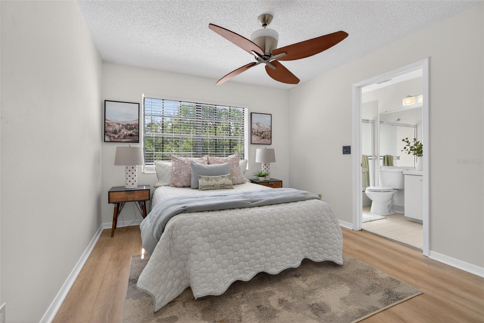 Image 32 of 46 For 713 Caya Costa Court Ne