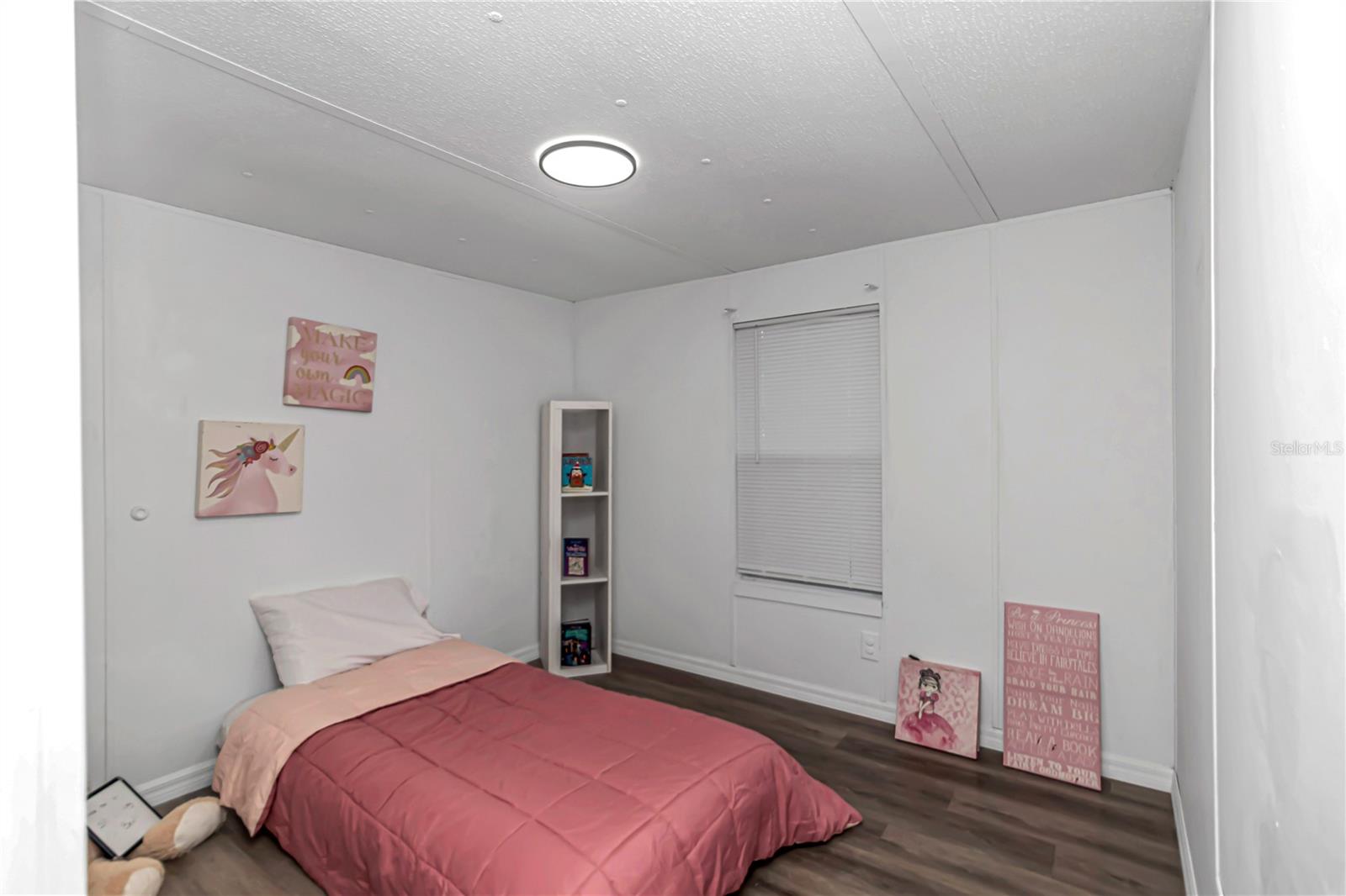 Image 5 of 8 For 1000 118th Terrace