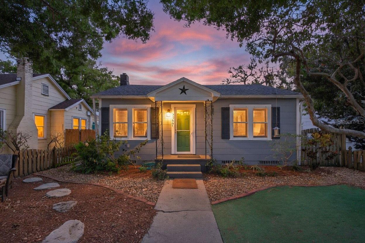 Details for 2566 14th Avenue N, ST PETERSBURG, FL 33713