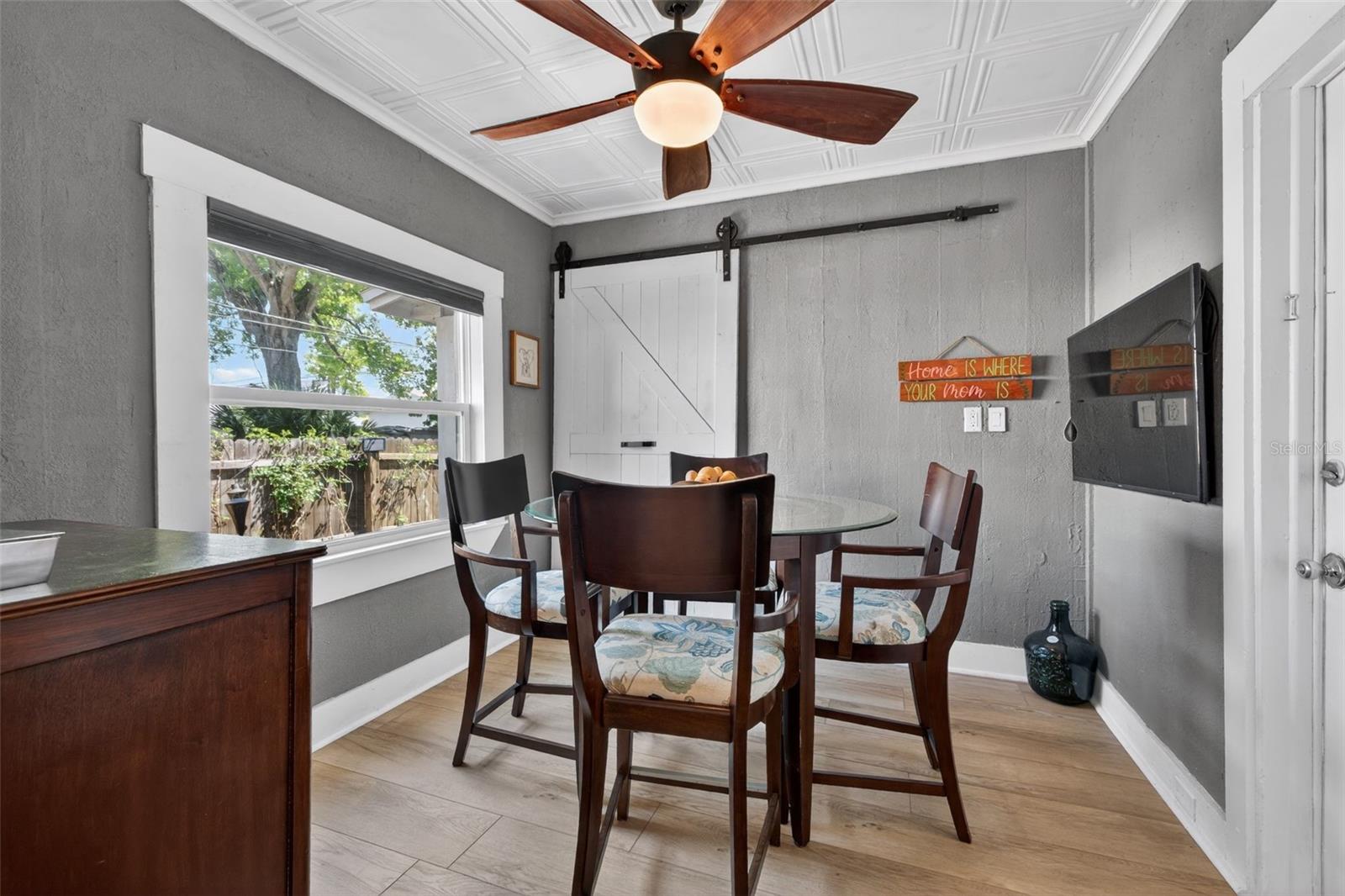 Image 14 of 30 For 2566 14th Avenue N