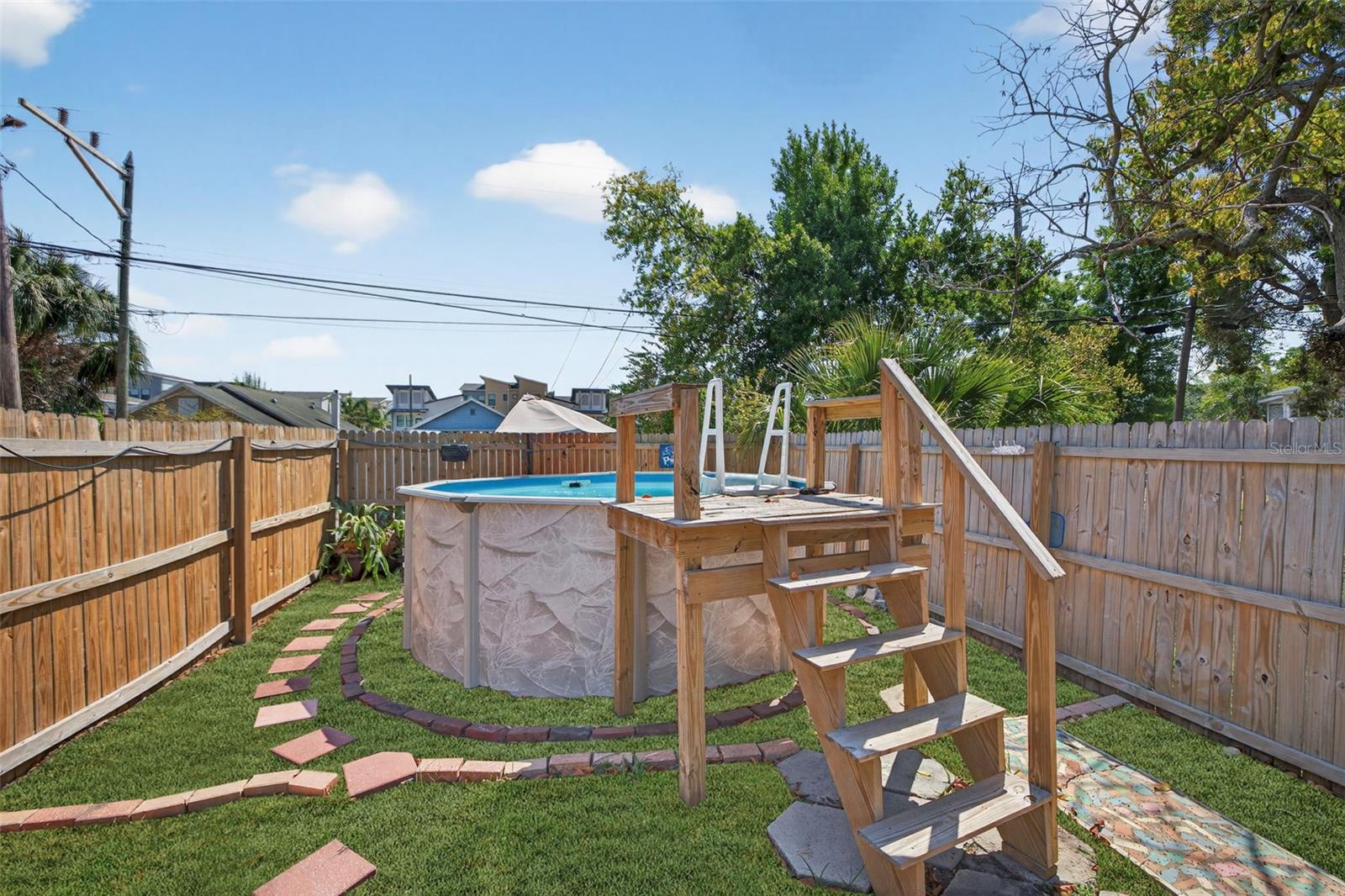 Image 23 of 30 For 2566 14th Avenue N