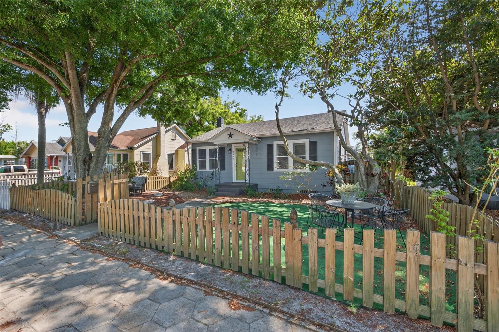 Image 28 of 30 For 2566 14th Avenue N