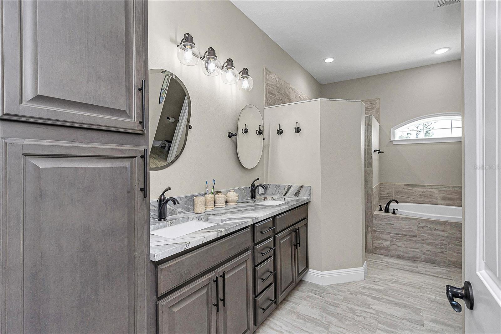 Image 20 of 42 For 251 148th Avenue