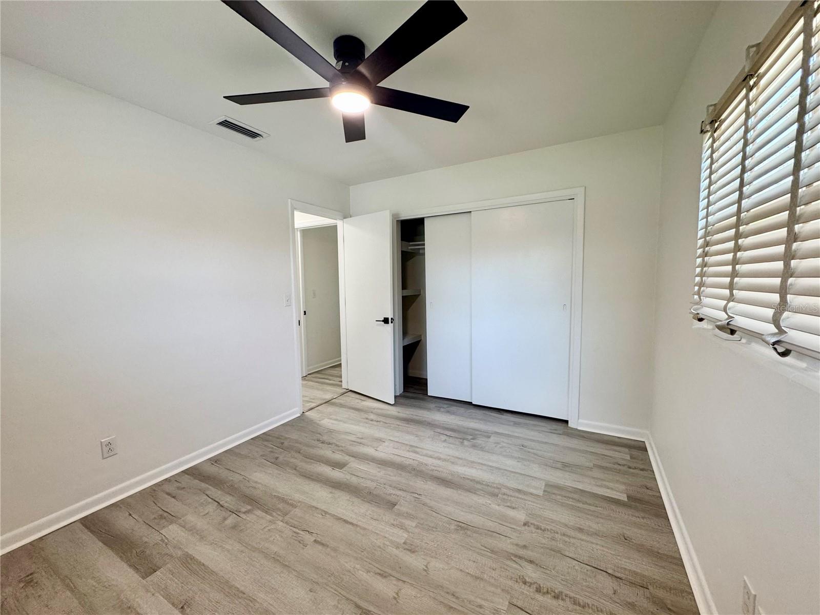 Image 11 of 30 For 637 Beltrees Street