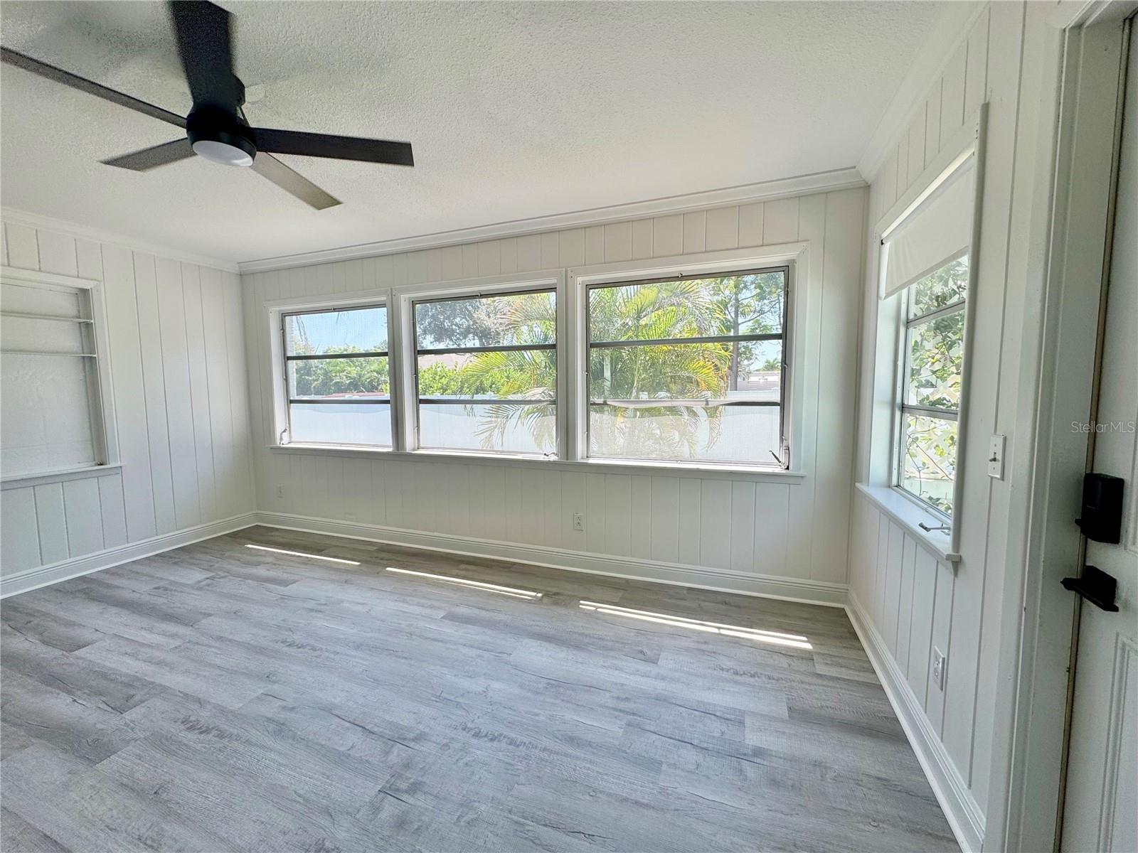 Image 12 of 30 For 637 Beltrees Street