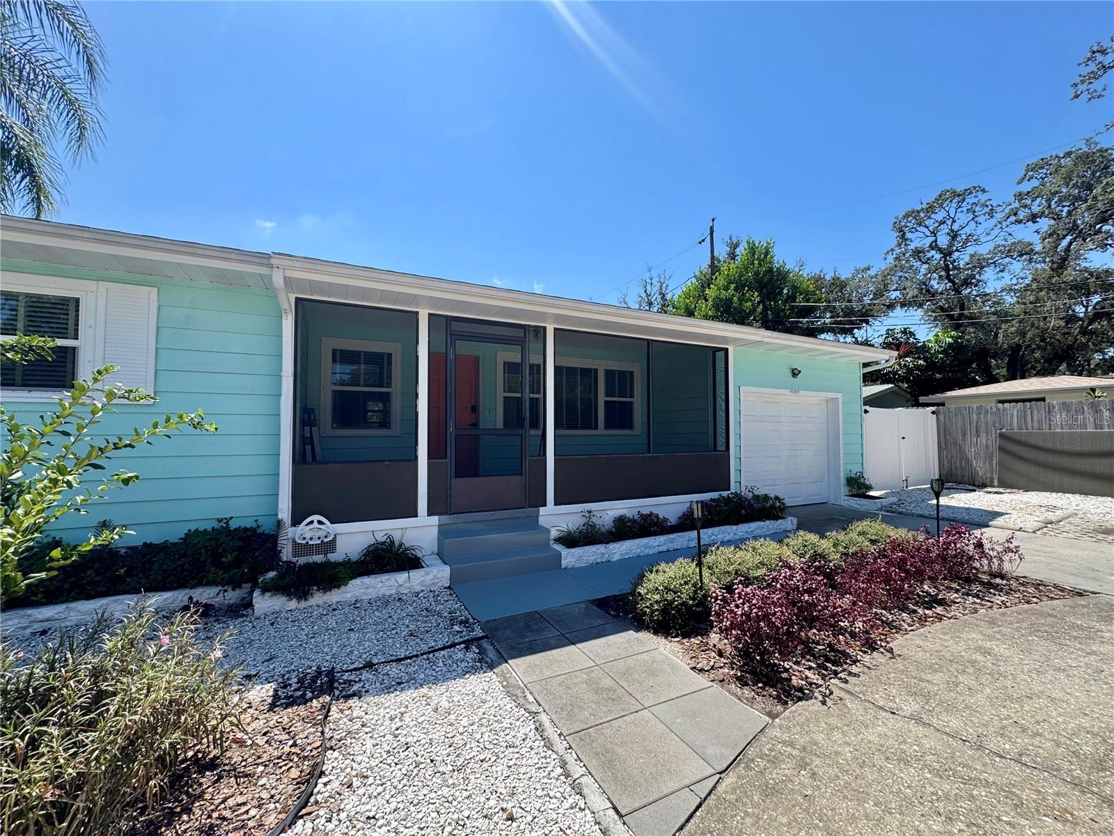 Image 20 of 30 For 637 Beltrees Street