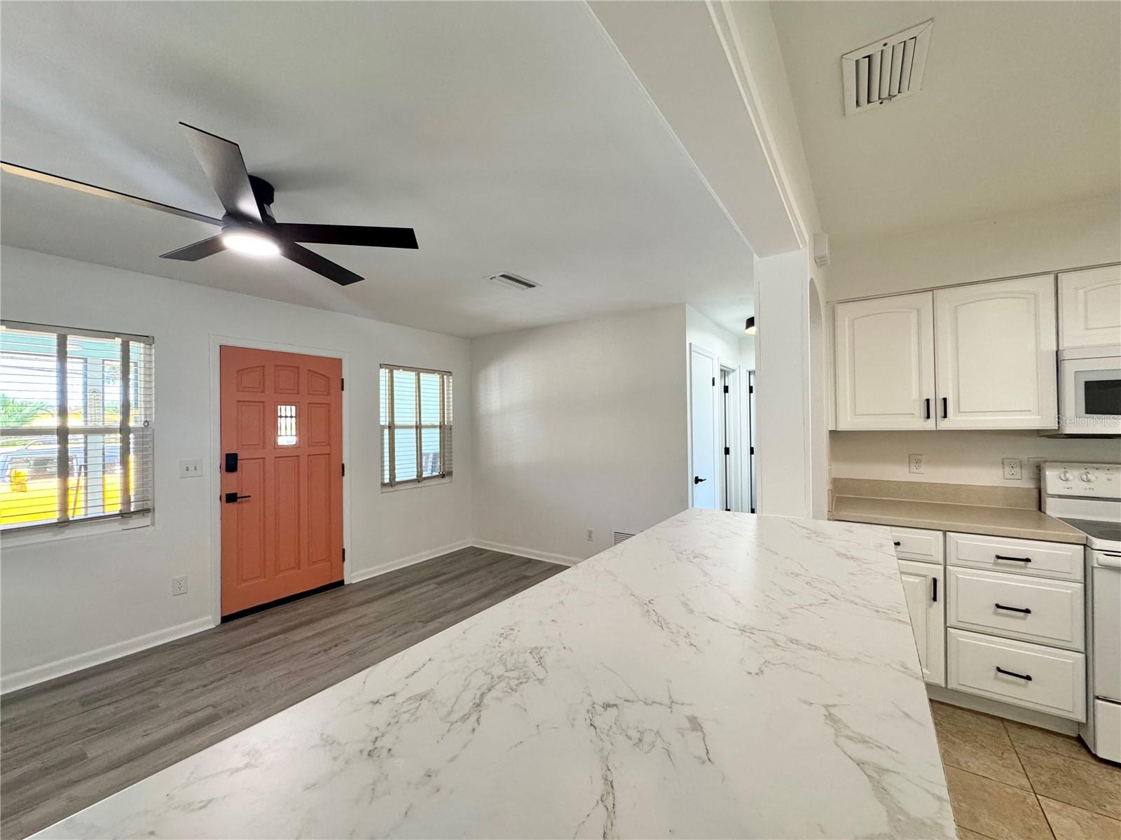 Image 5 of 30 For 637 Beltrees Street