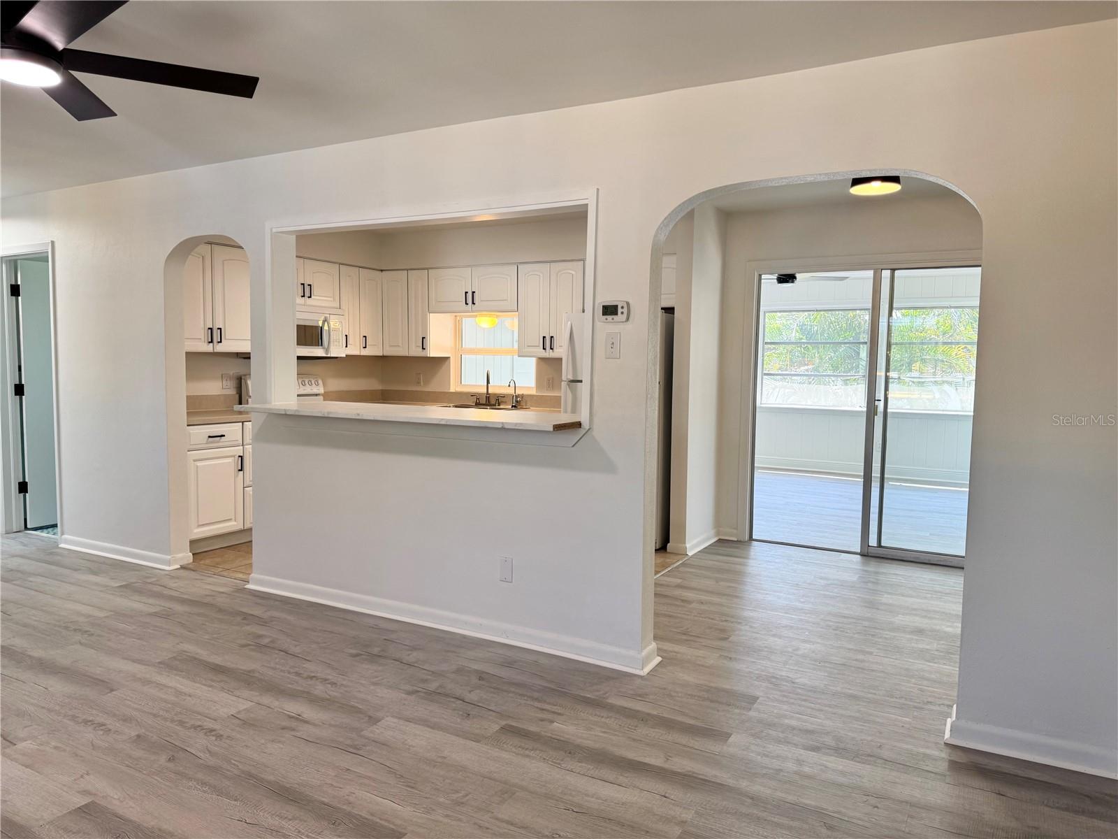 Image 8 of 30 For 637 Beltrees Street