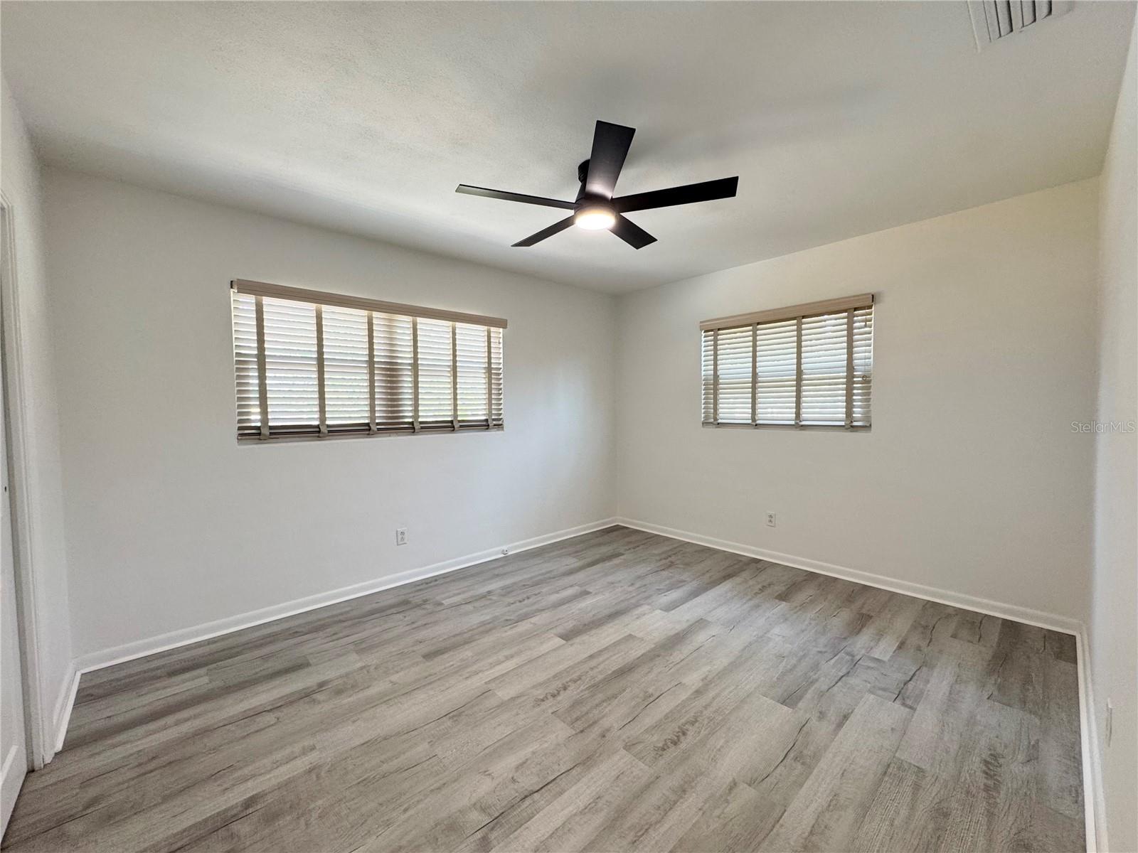 Image 9 of 30 For 637 Beltrees Street