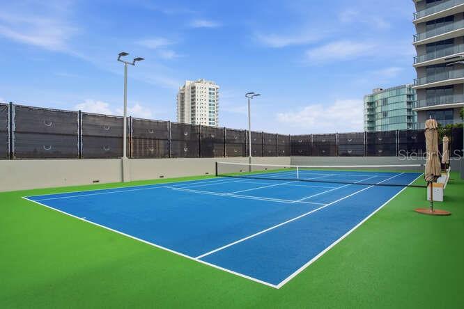 Image 25 of 36 For 3015 Ysabella Avenue 2401