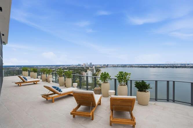 Image 34 of 36 For 3015 Ysabella Avenue 2401