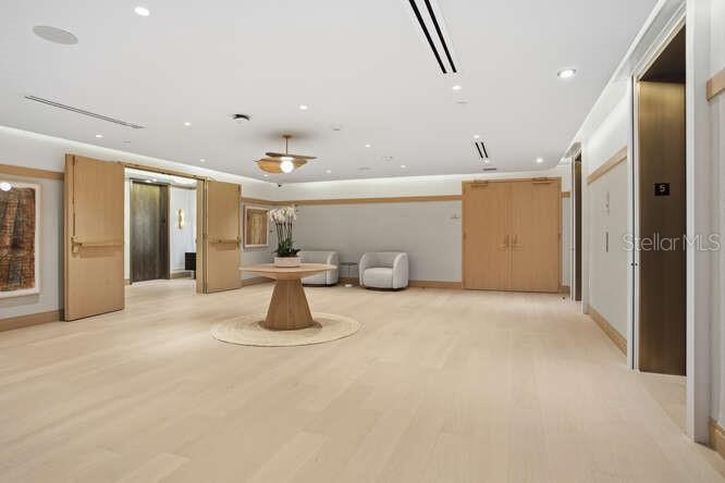 Image 9 of 36 For 3015 Ysabella Avenue 2401