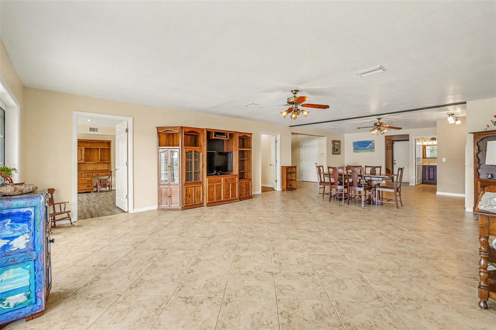 Image 14 of 36 For 6340 Spoonbill Drive