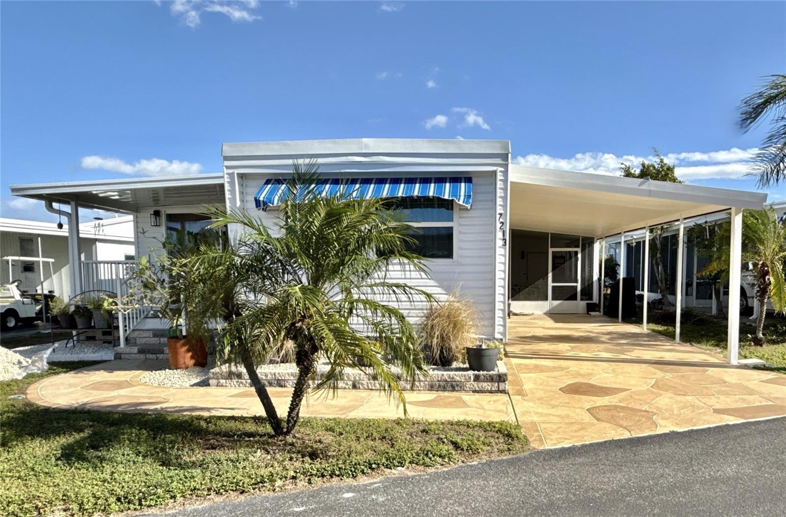 Details for 7213 Mount Essex Drive Ne 514, ST PETERSBURG, FL 33702