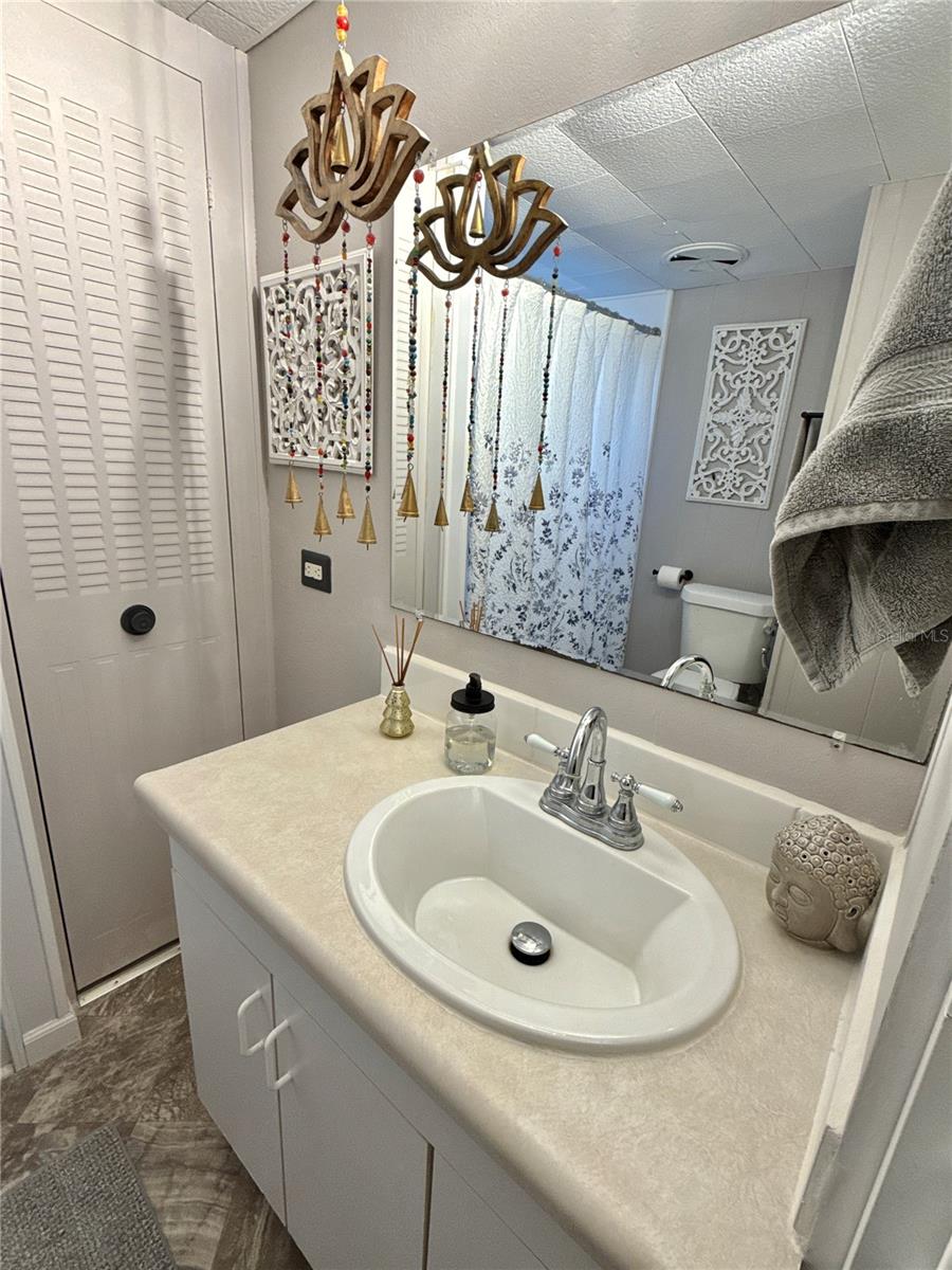 Image 17 of 19 For 7213 Mount Essex Drive Ne 514