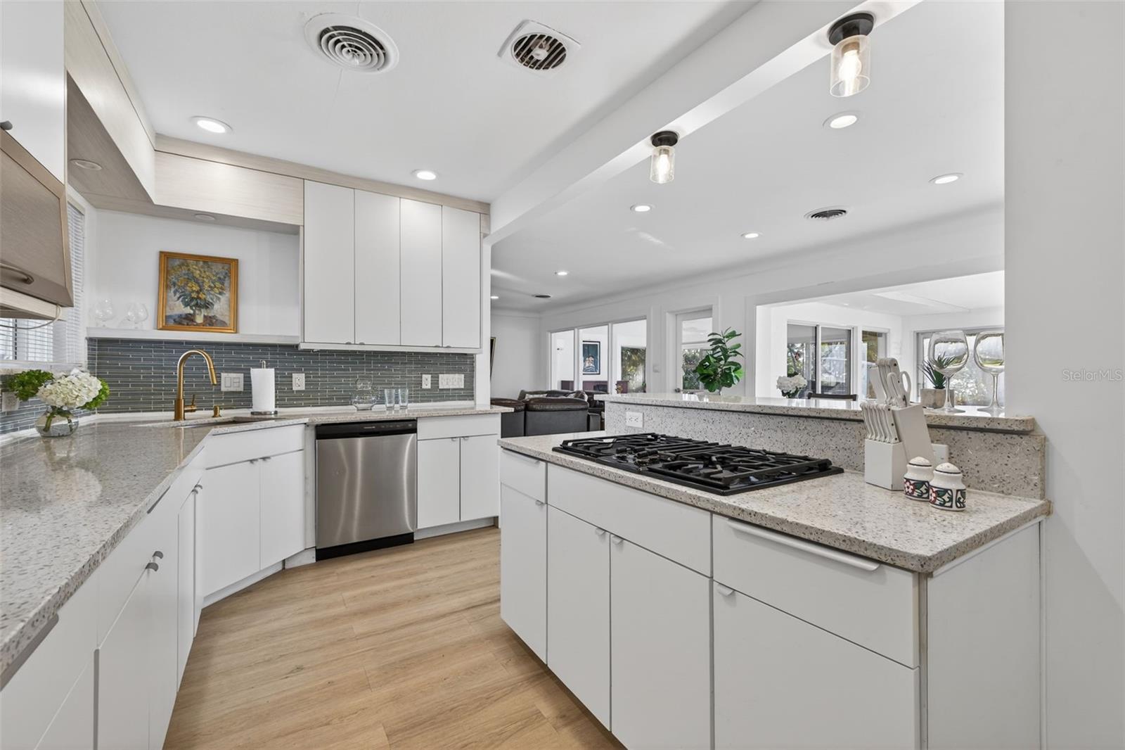 Image 17 of 54 For 490 Coffee Pot Riviera Ne