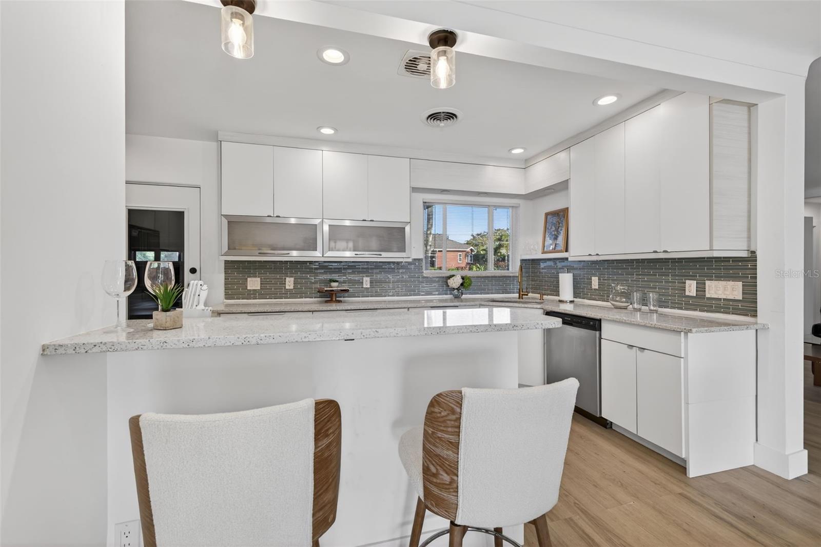 Image 20 of 54 For 490 Coffee Pot Riviera Ne