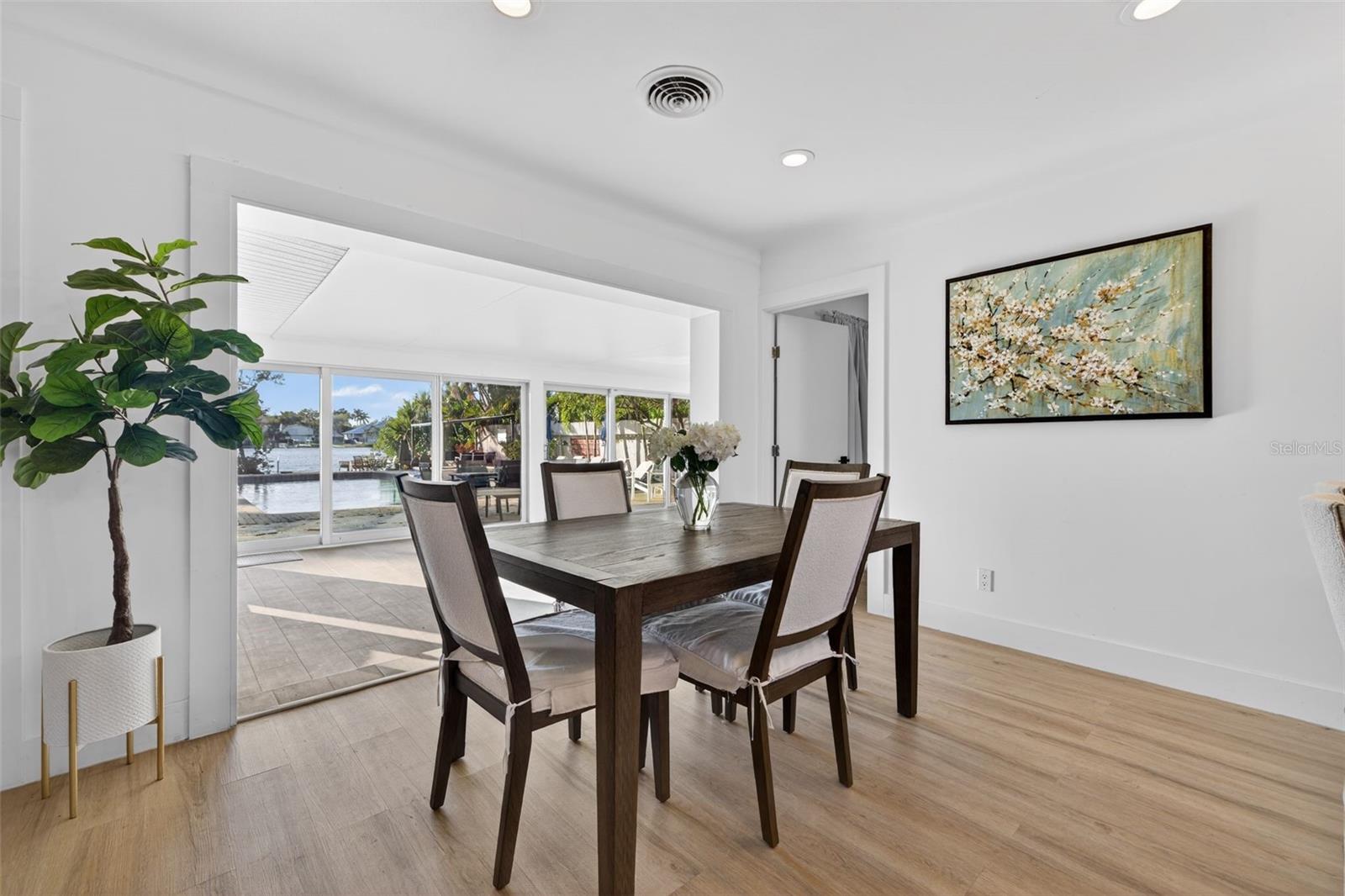 Image 22 of 54 For 490 Coffee Pot Riviera Ne