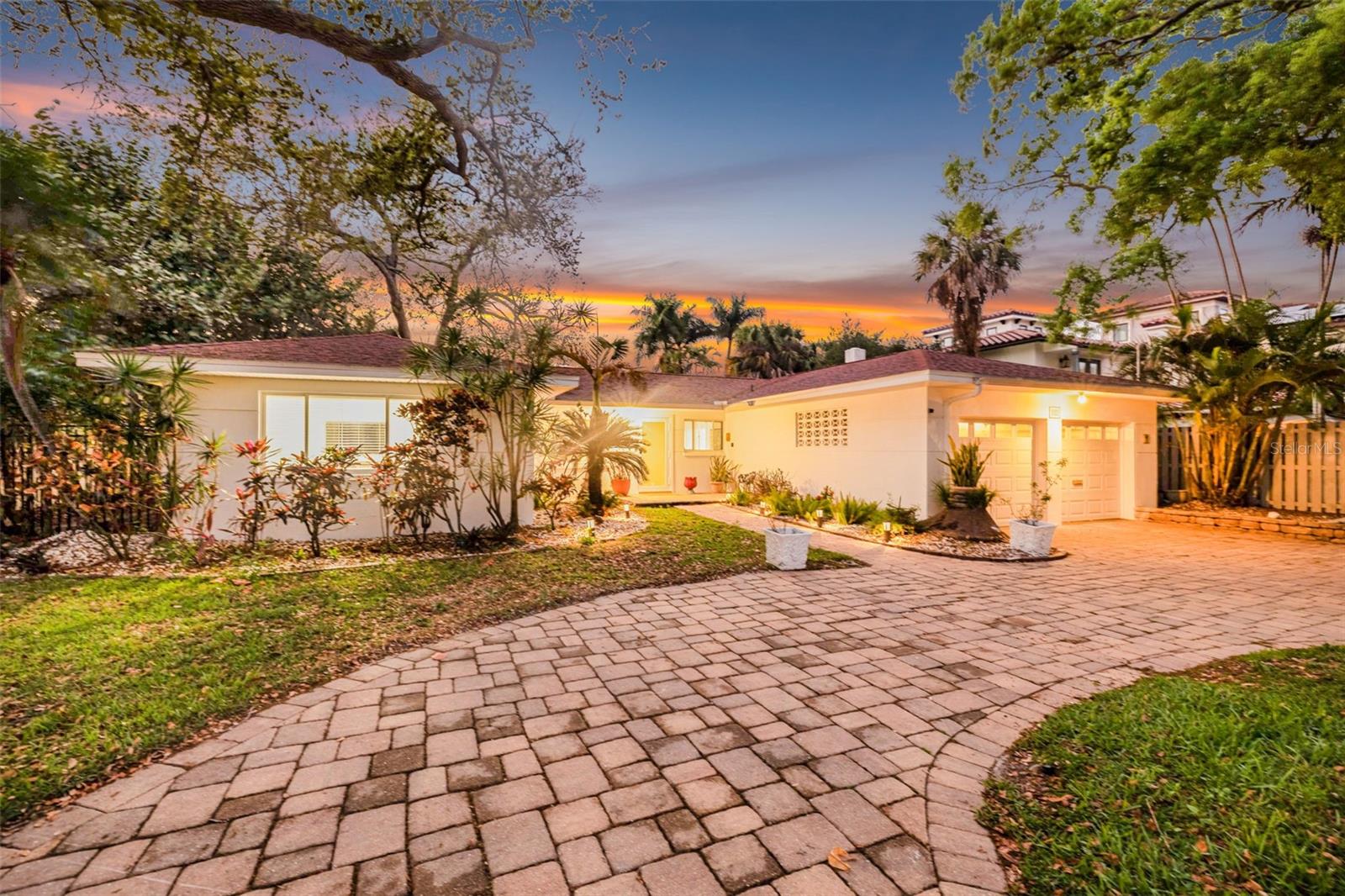 Image 3 of 54 For 490 Coffee Pot Riviera Ne