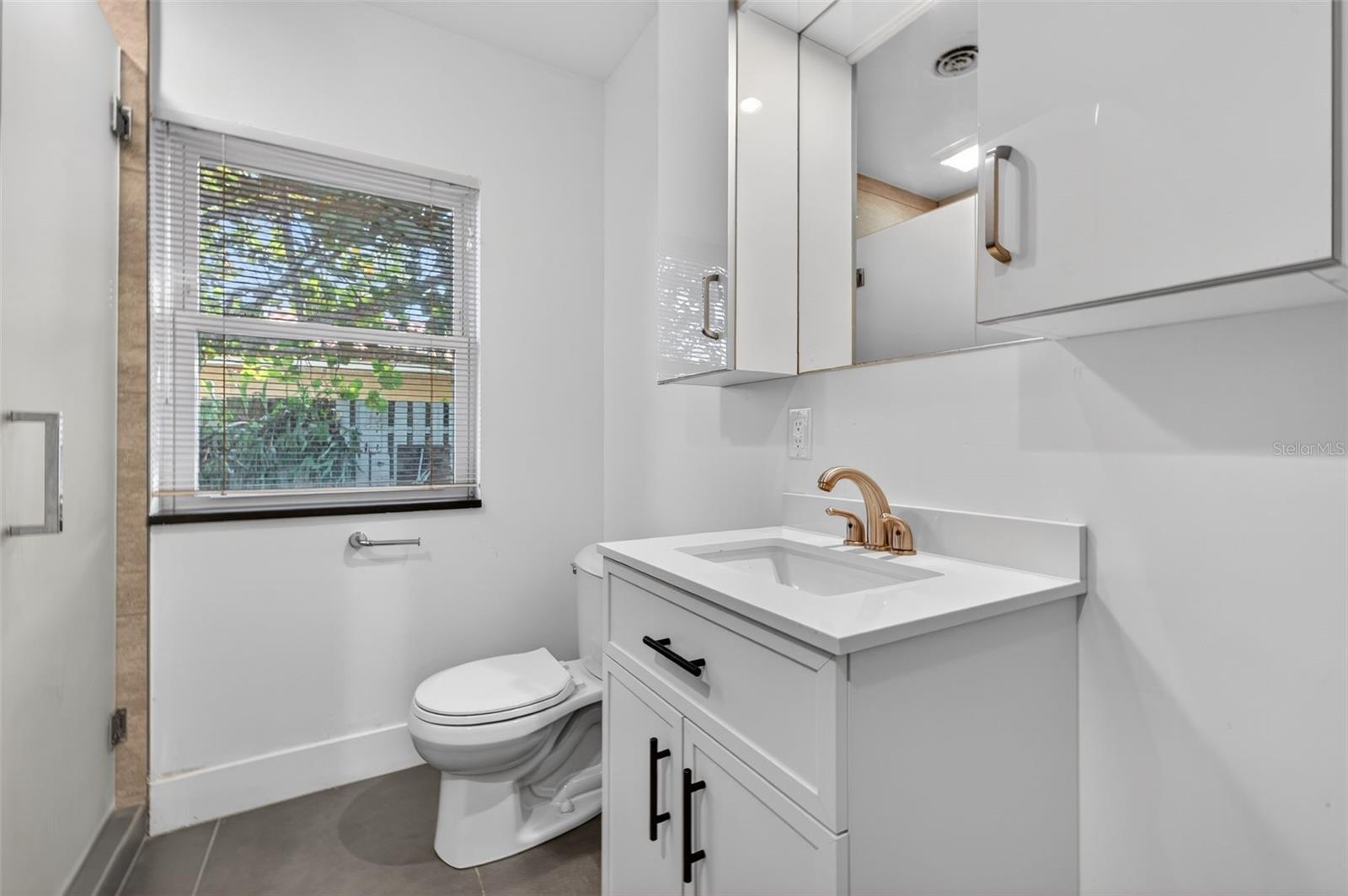 Image 33 of 54 For 490 Coffee Pot Riviera Ne