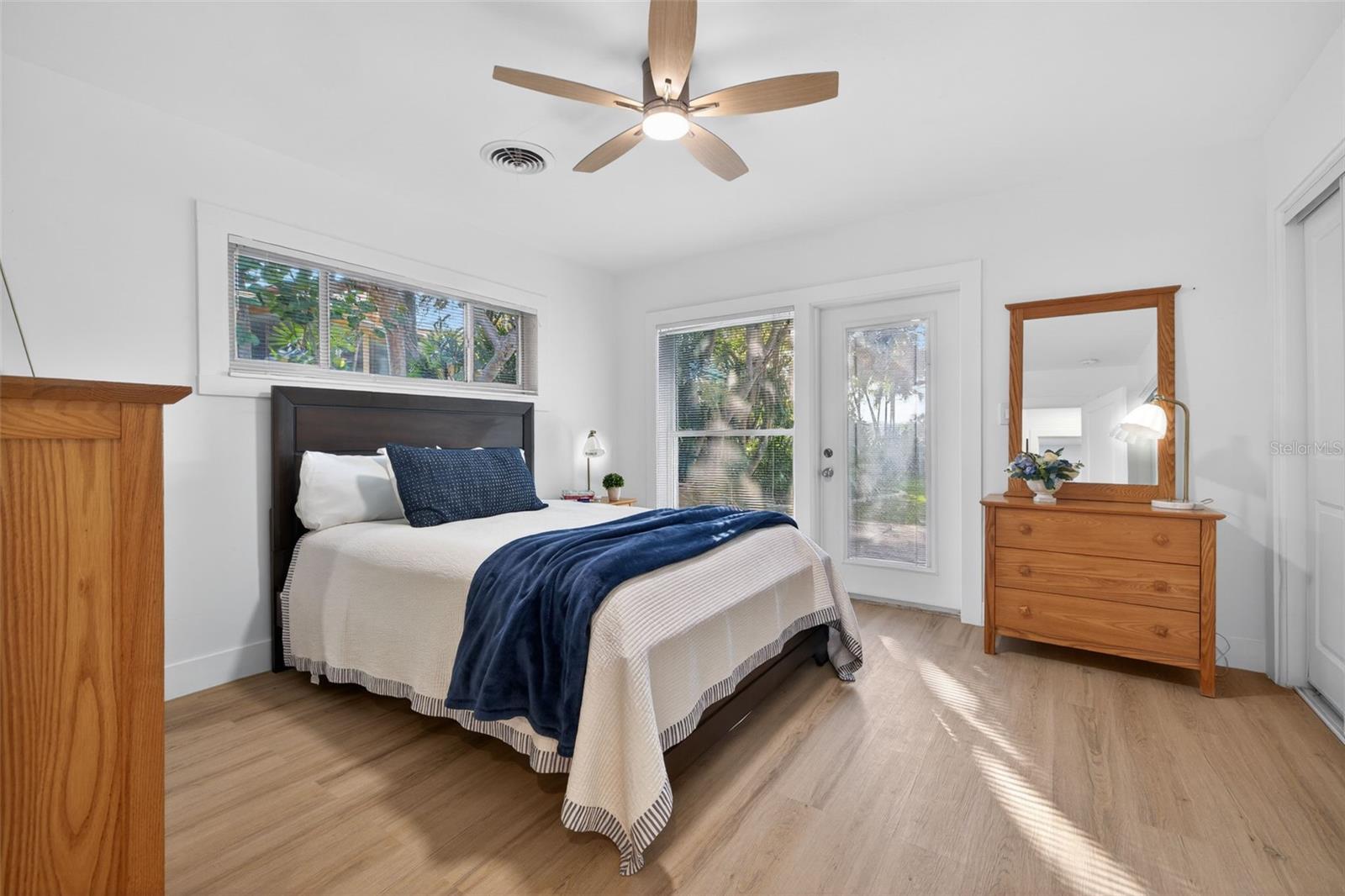 Image 34 of 54 For 490 Coffee Pot Riviera Ne