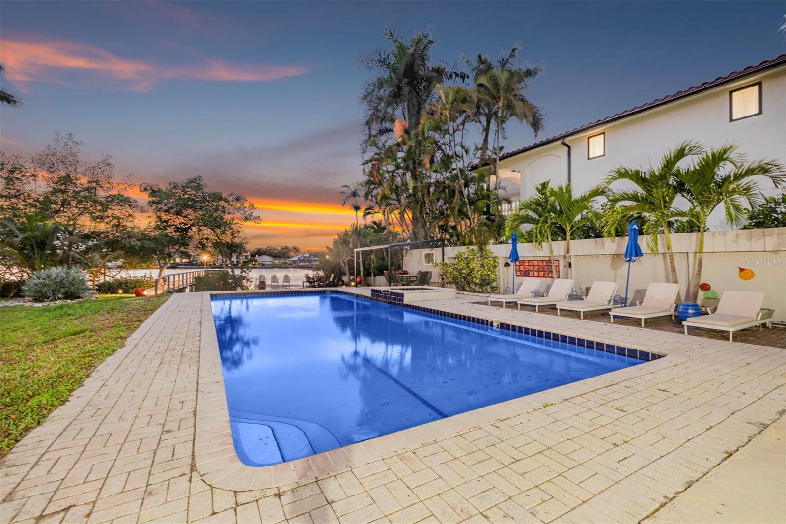 Image 45 of 54 For 490 Coffee Pot Riviera Ne