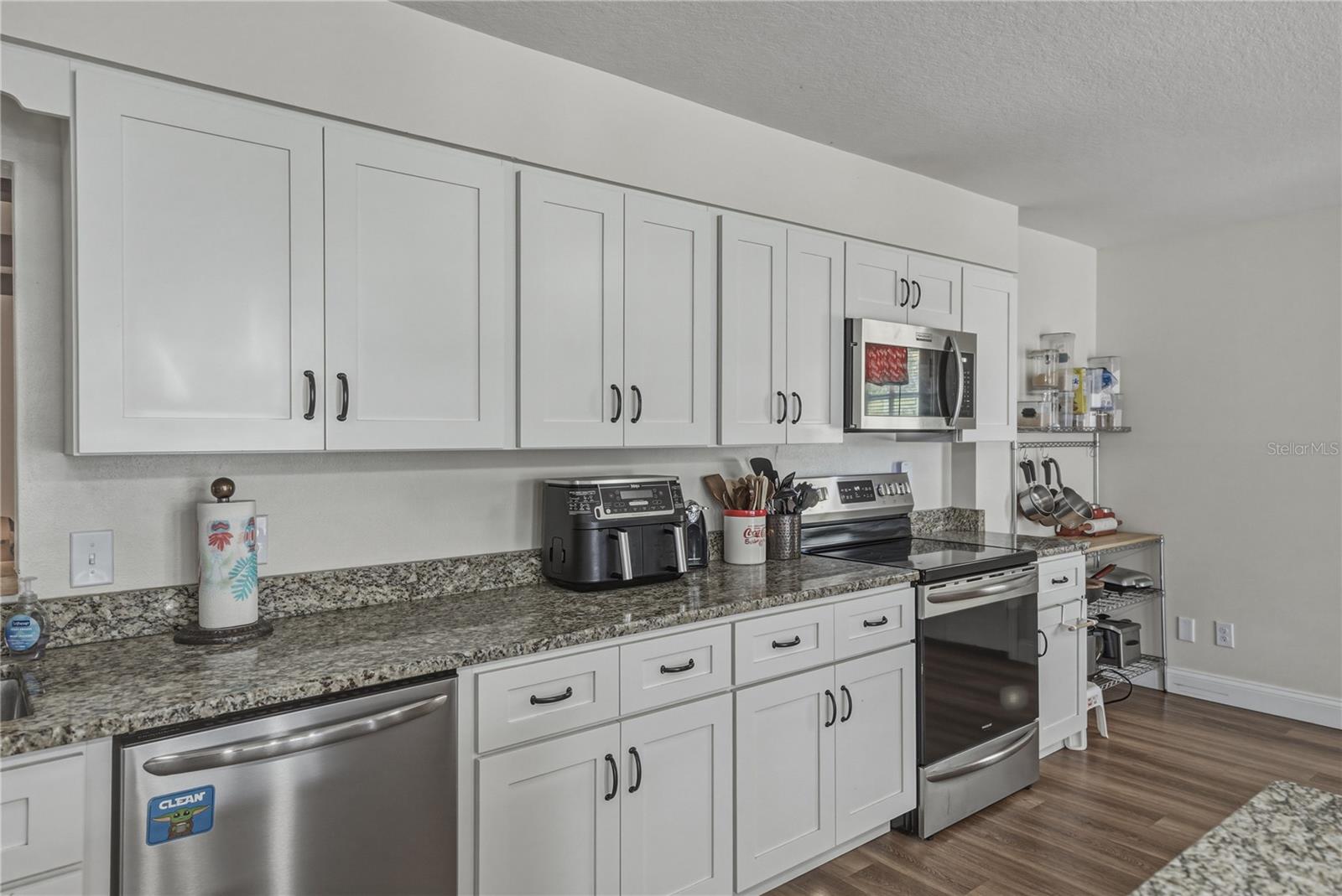 Image 19 of 74 For 609 Pipkin Road