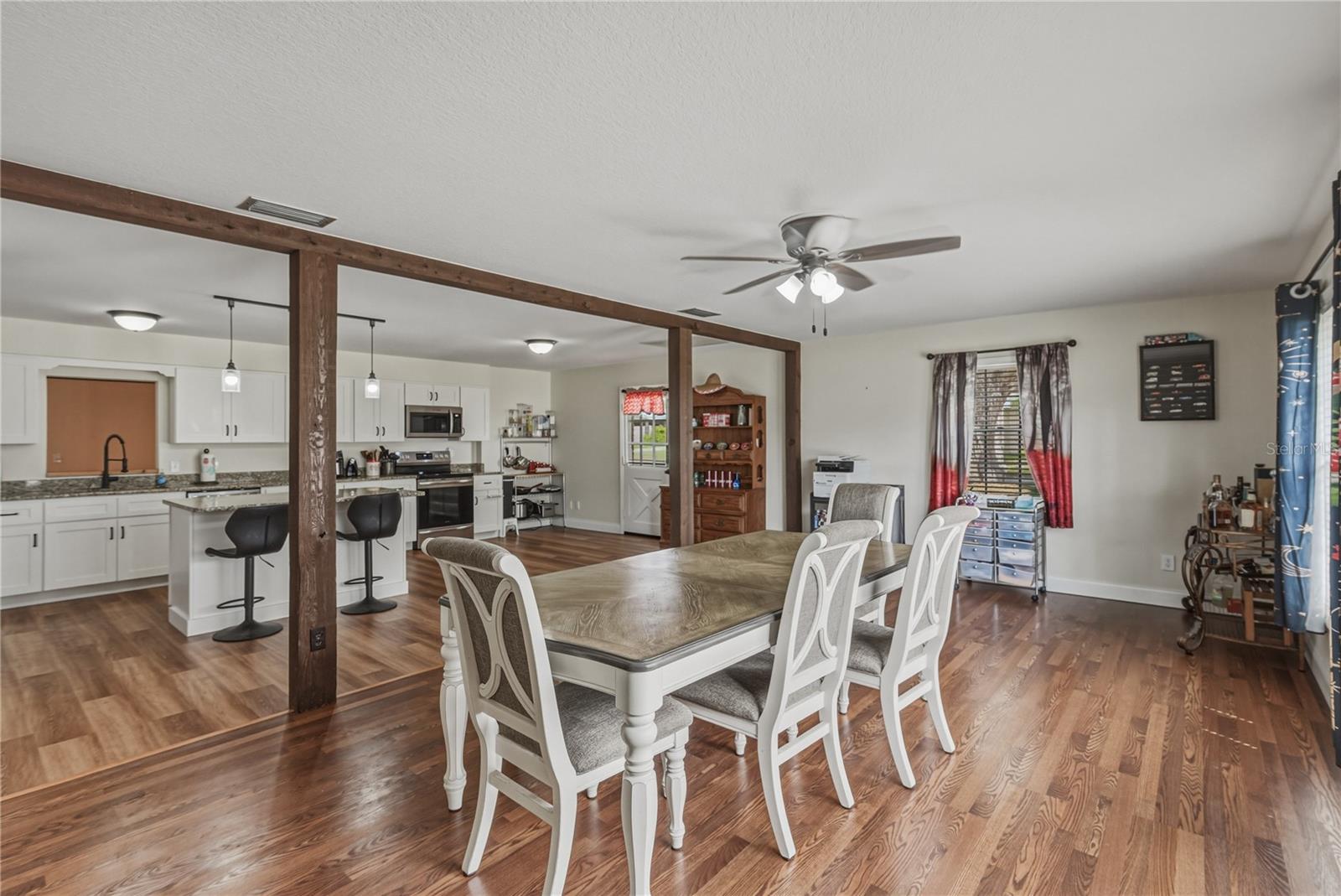 Image 24 of 74 For 609 Pipkin Road