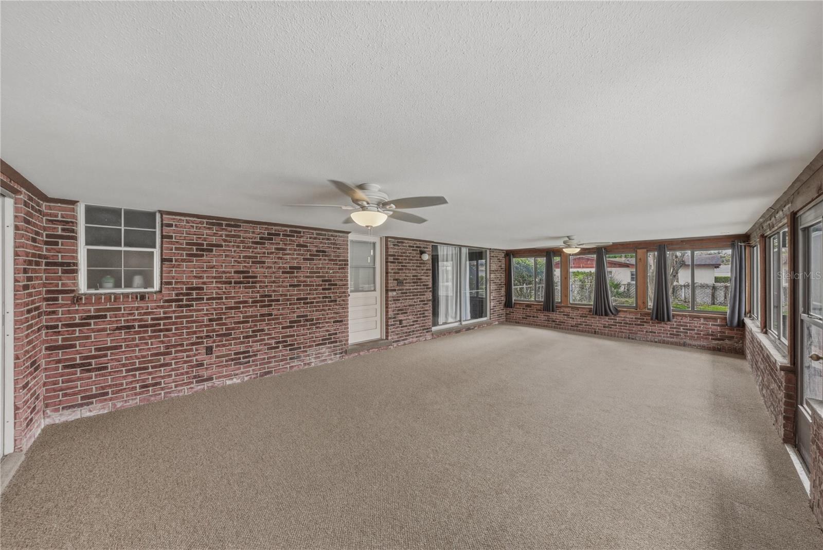 Image 47 of 74 For 609 Pipkin Road