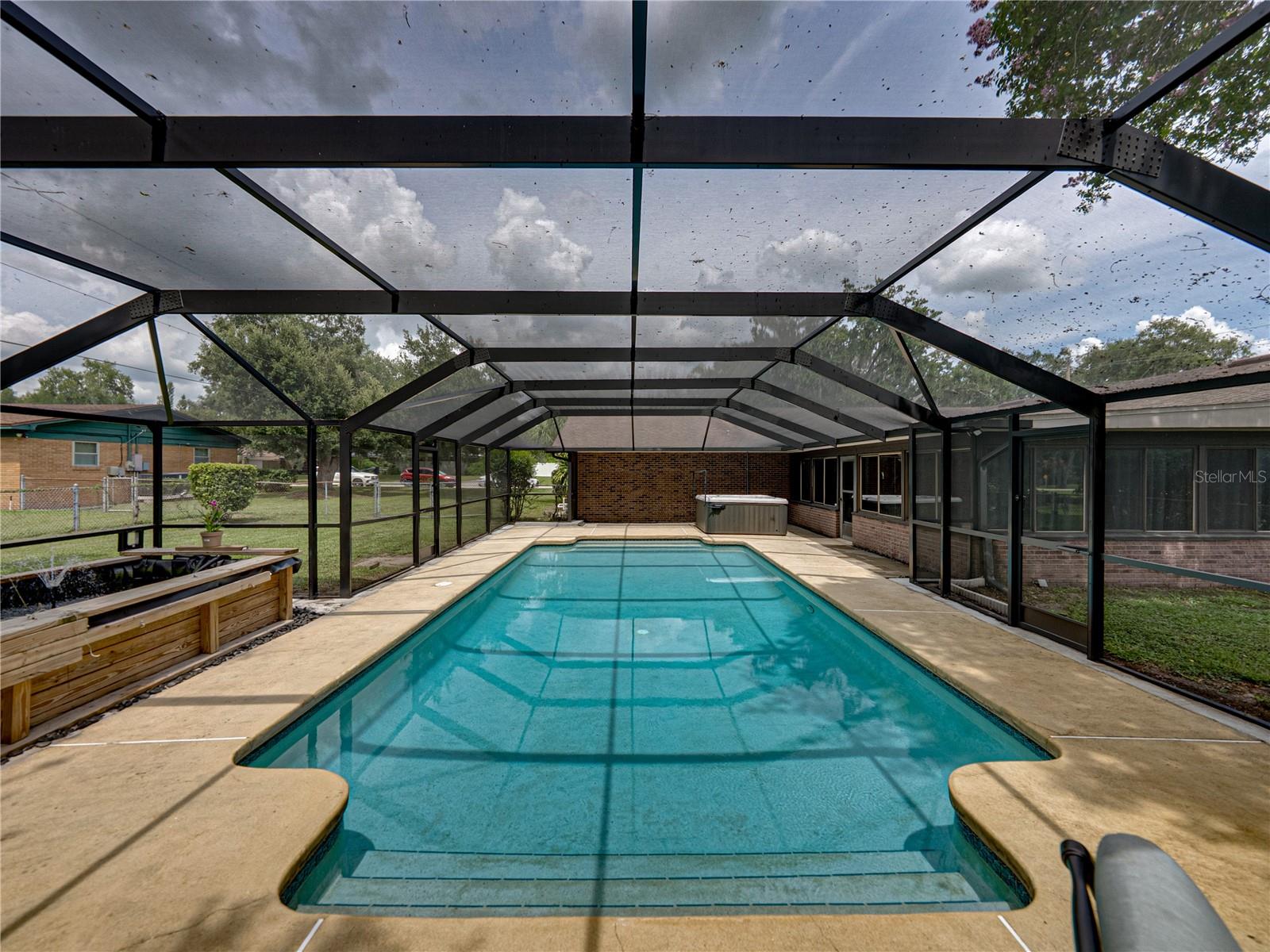 Image 55 of 74 For 609 Pipkin Road