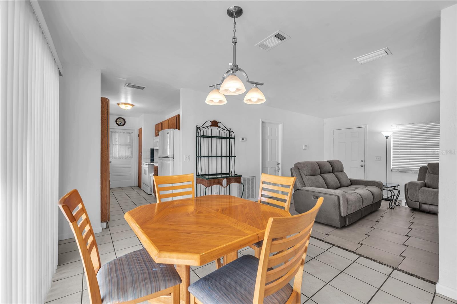 Image 5 of 29 For 1001 Hallwood Loop