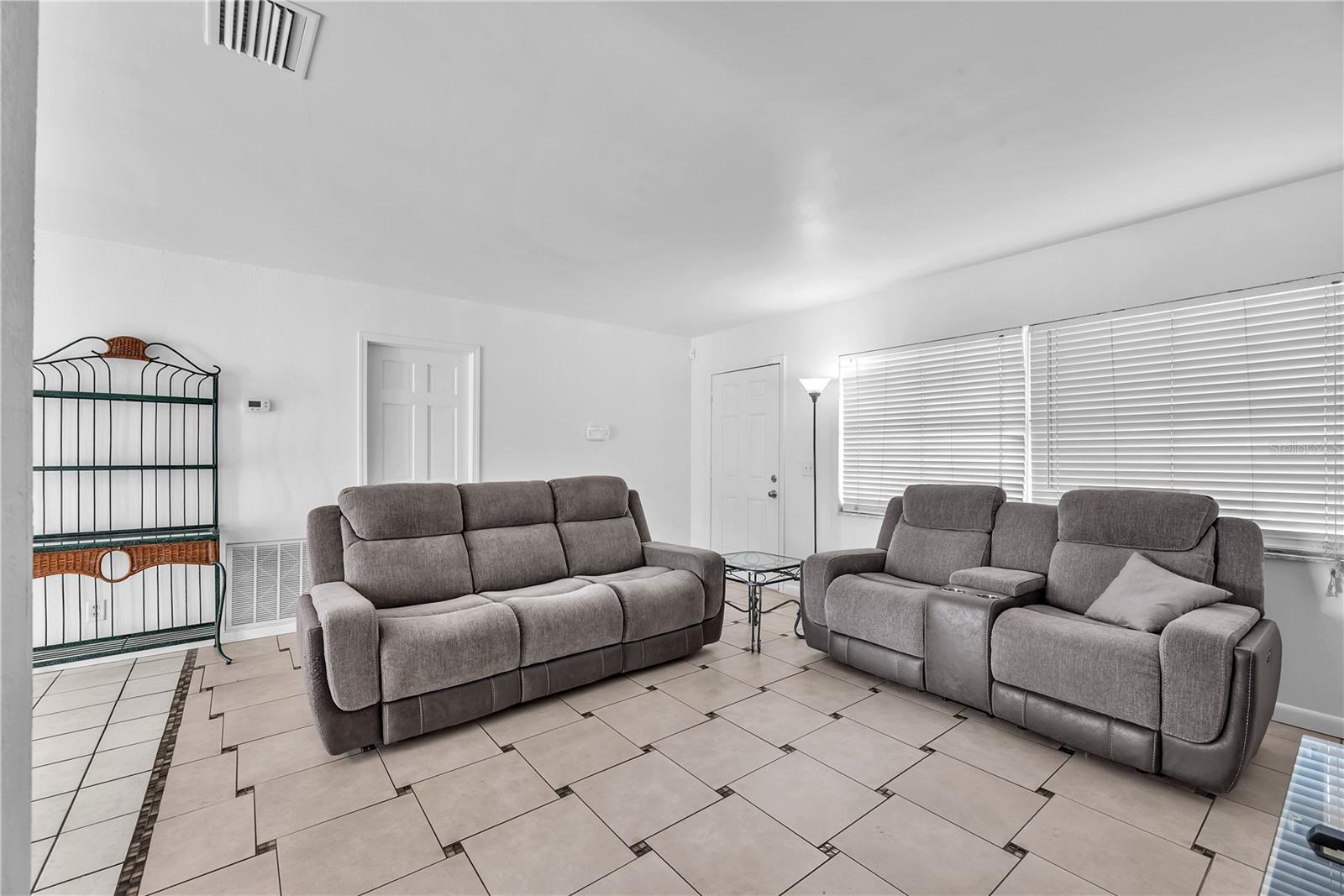 Image 8 of 29 For 1001 Hallwood Loop