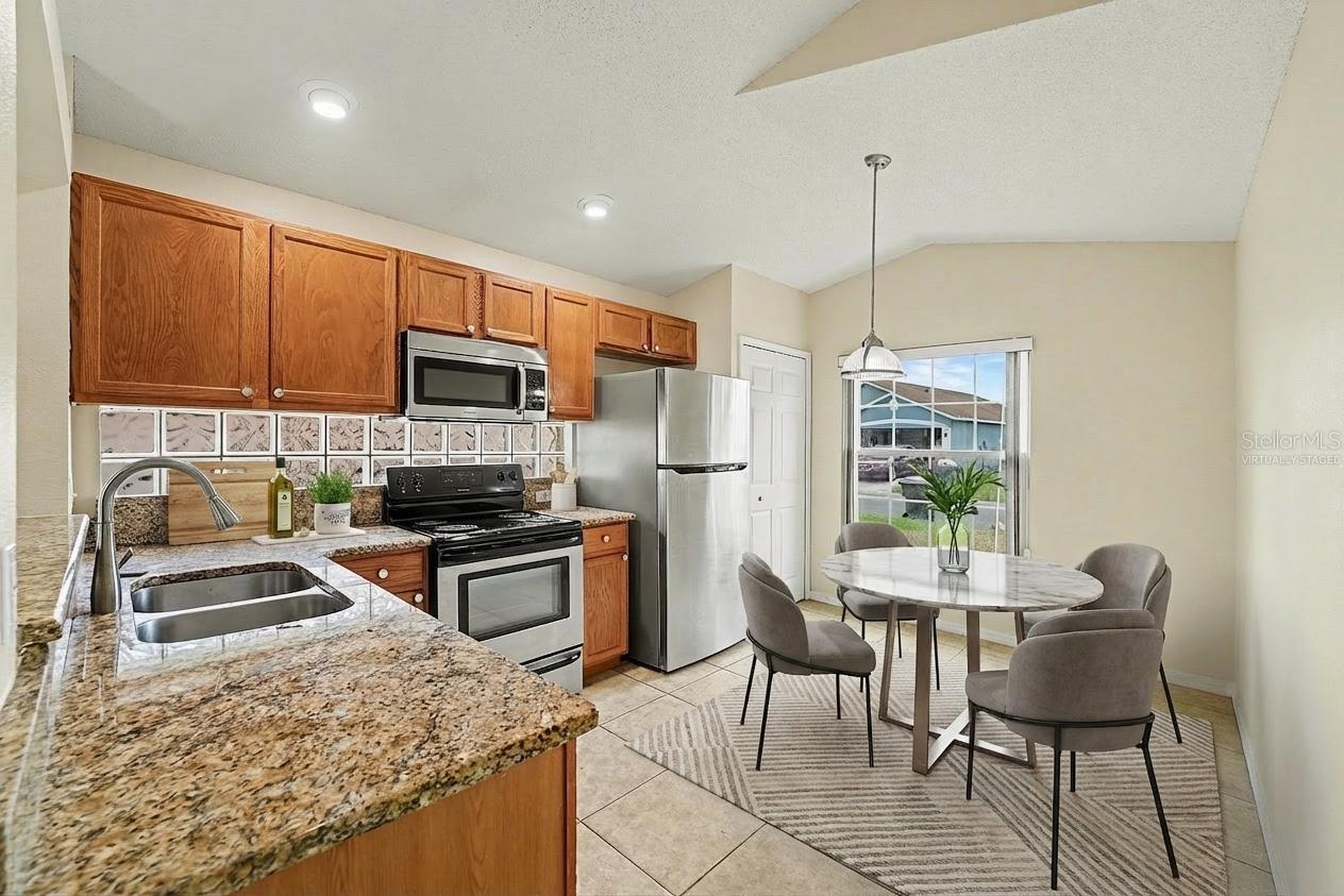 Image 11 of 35 For 162 Canary Island Circle