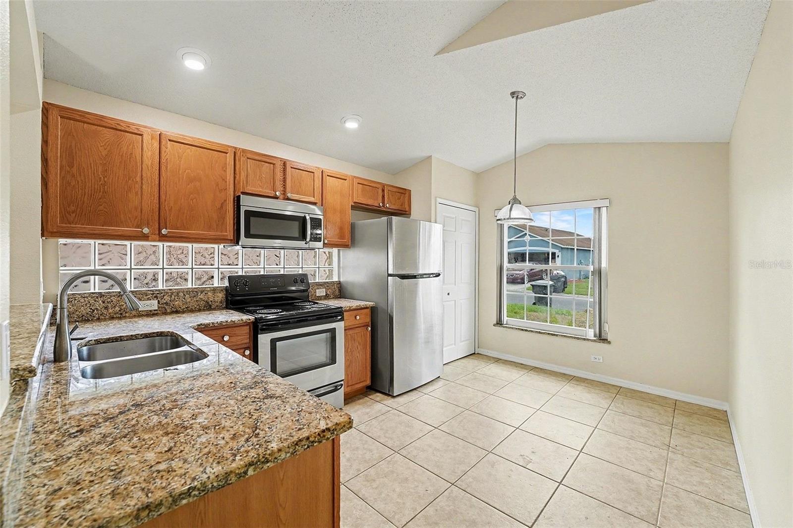 Image 12 of 35 For 162 Canary Island Circle