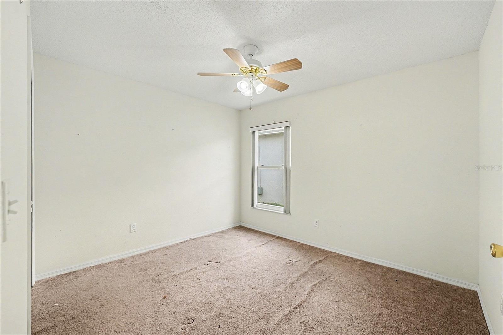 Image 27 of 35 For 162 Canary Island Circle