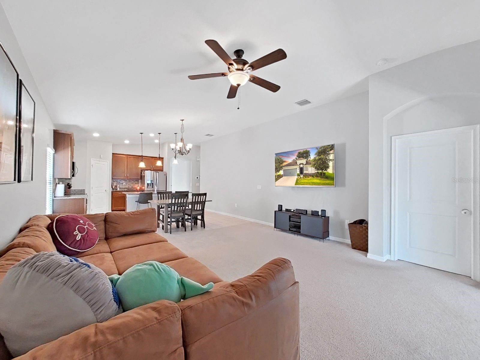 Image 27 of 37 For 14066 Finsbury Drive