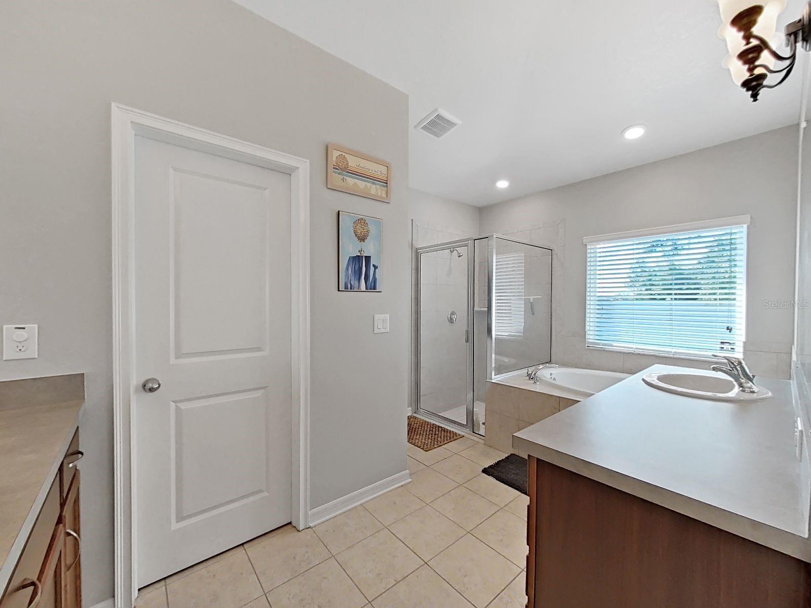 Image 30 of 37 For 14066 Finsbury Drive