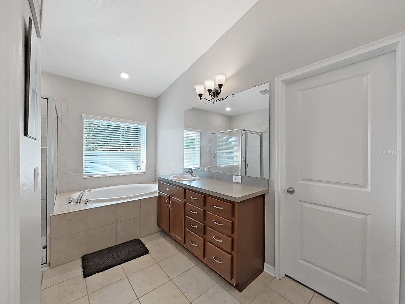 Image 31 of 37 For 14066 Finsbury Drive