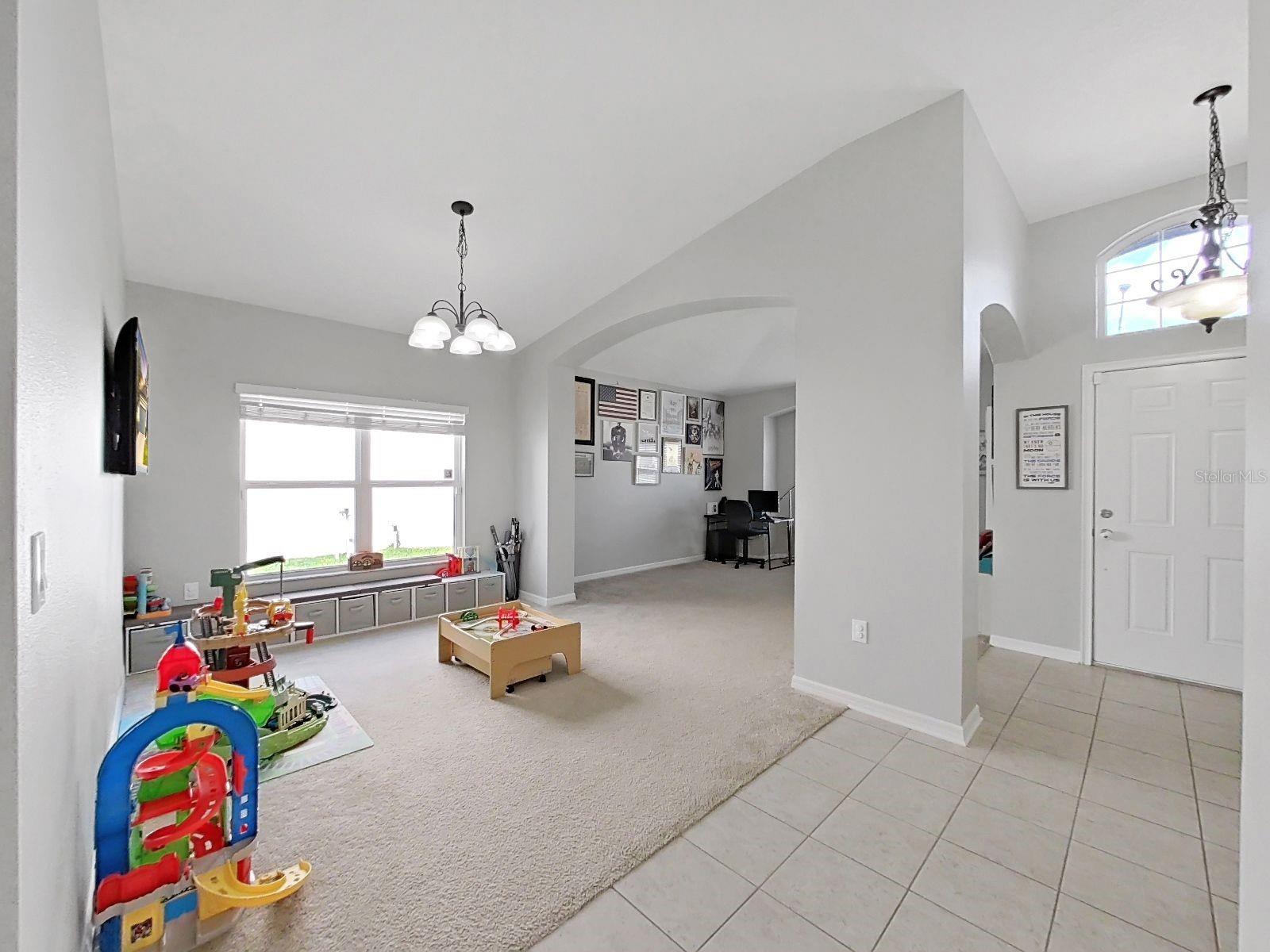 Image 9 of 37 For 14066 Finsbury Drive