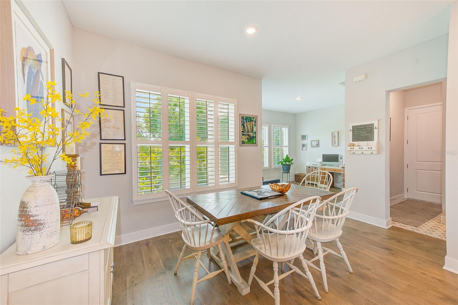 Image 16 of 61 For 4710 El Prado Boulevard