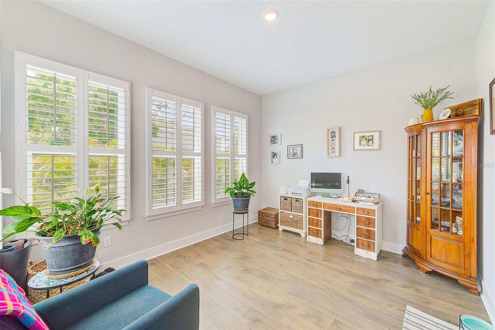 Image 18 of 61 For 4710 El Prado Boulevard