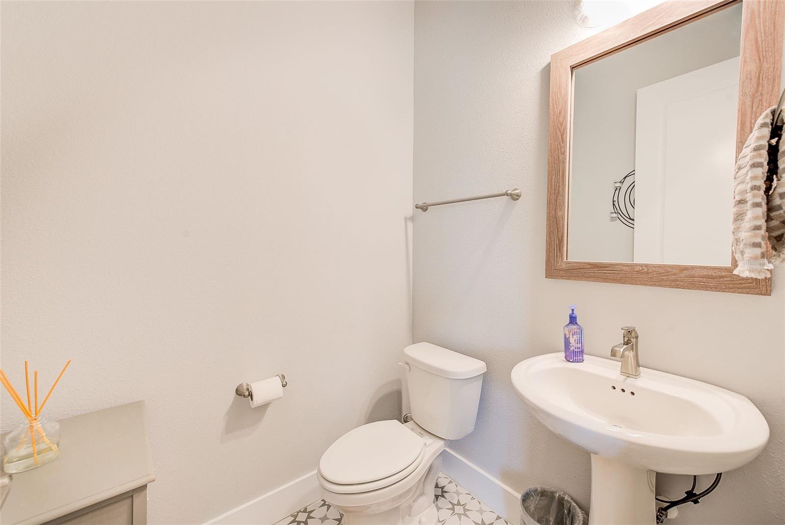 Image 19 of 61 For 4710 El Prado Boulevard