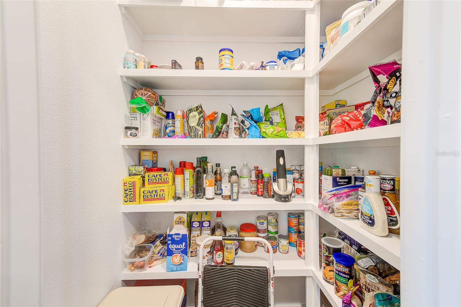 Image 20 of 61 For 4710 El Prado Boulevard