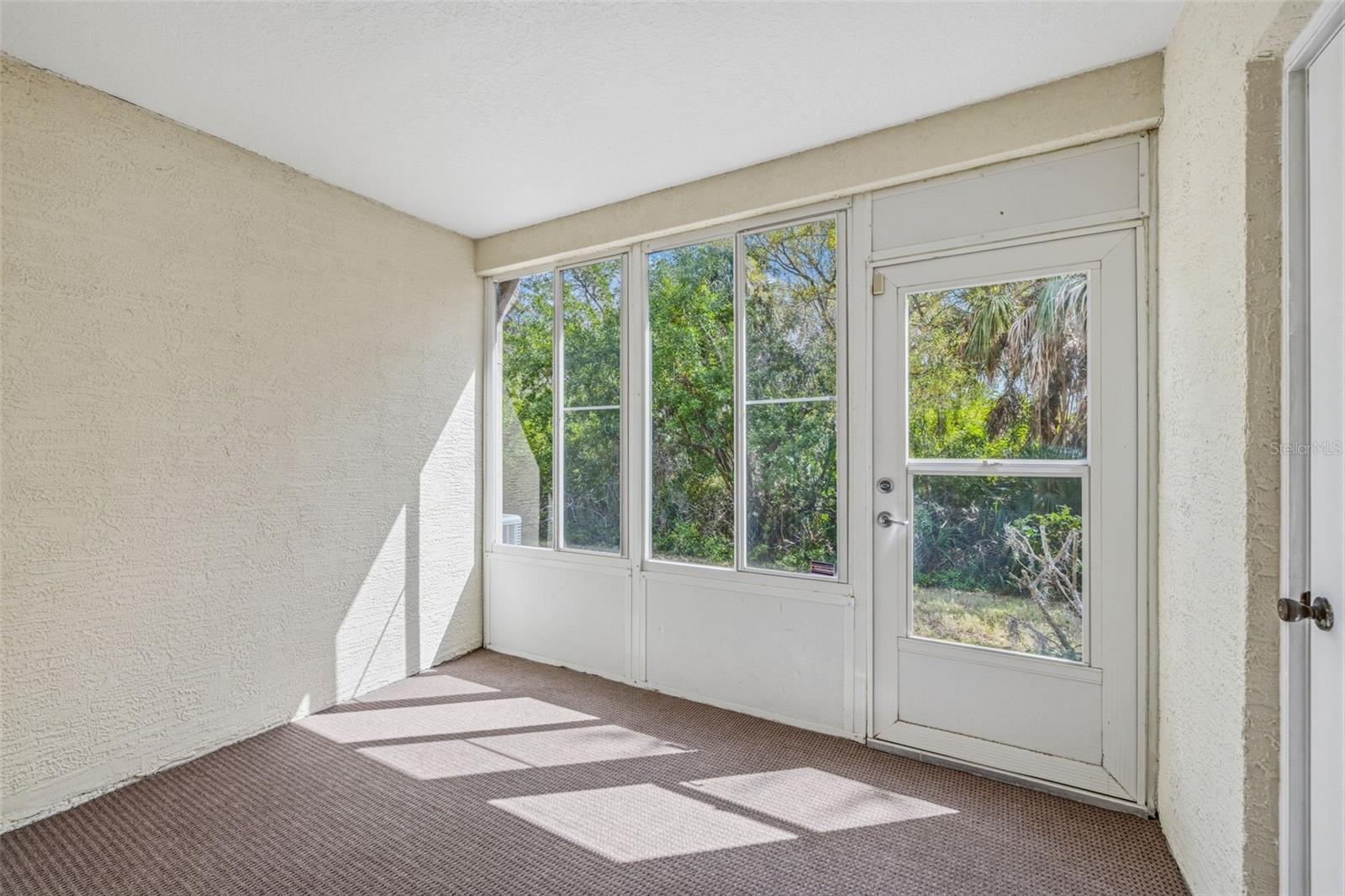 Image 21 of 38 For 5913 Bayside Key Drive