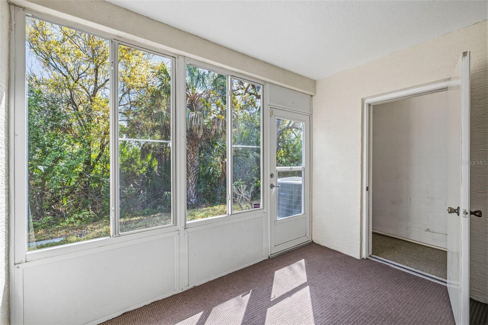 Image 22 of 38 For 5913 Bayside Key Drive