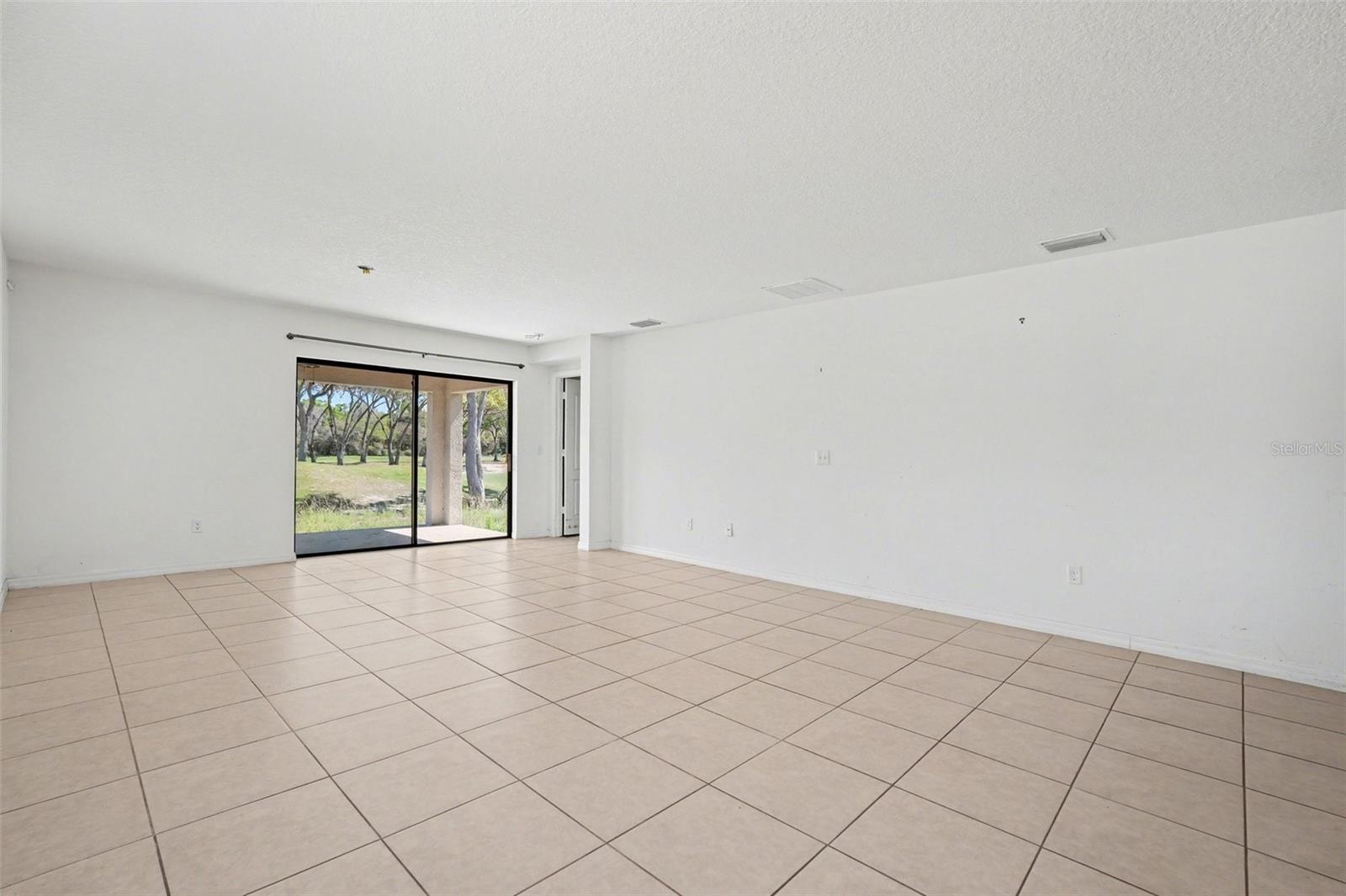 Image 11 of 16 For 6882 Redbay Drive