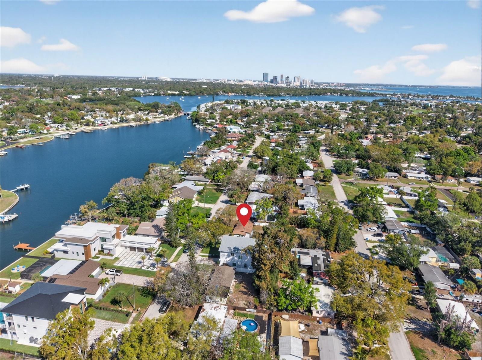 Image 24 of 31 For 4420 Pompano Drive Se