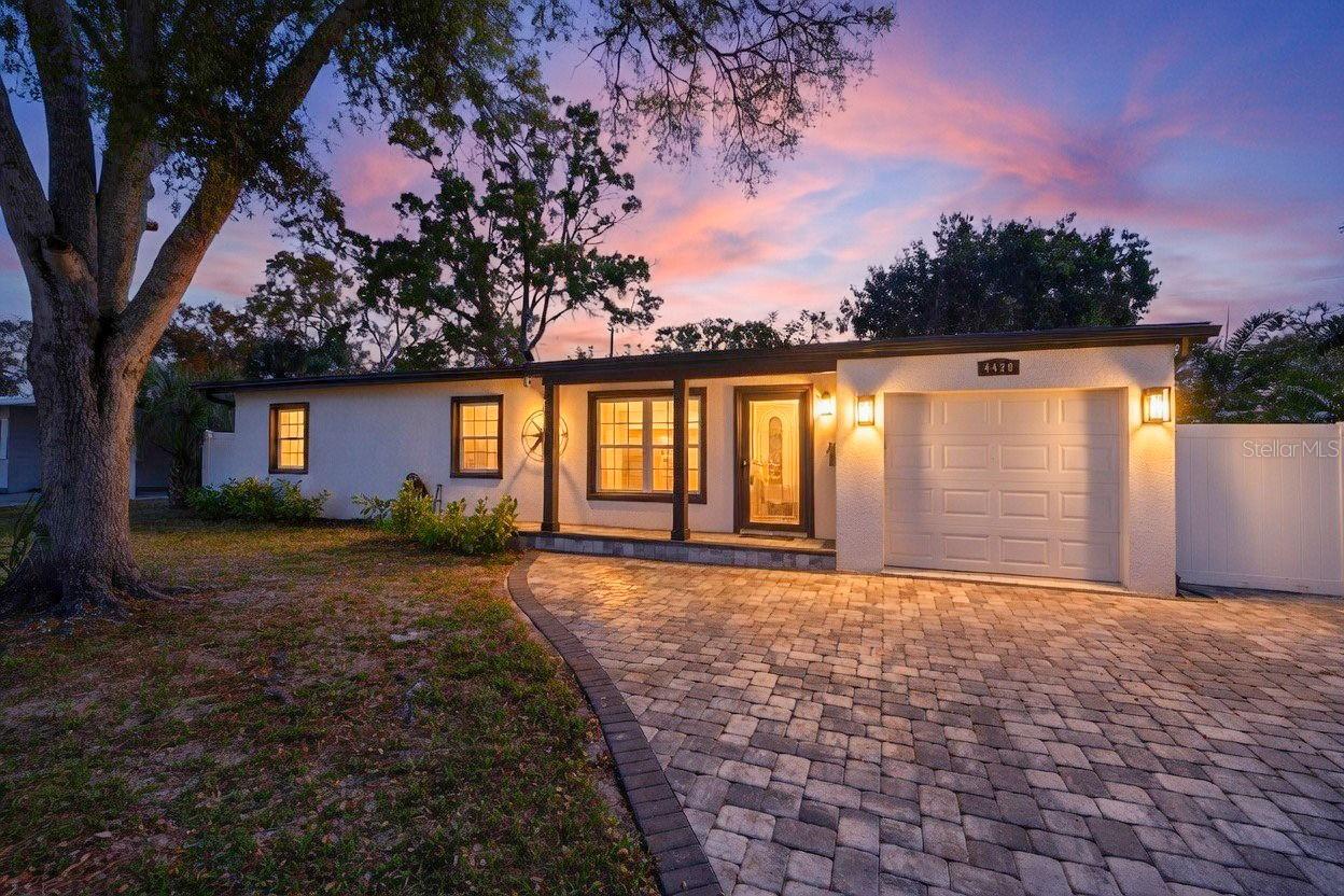 Image 29 of 31 For 4420 Pompano Drive Se